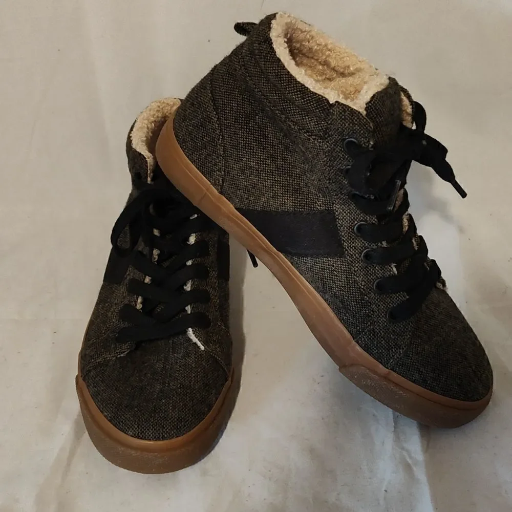 Old Navy 250/84 DNS006 Kids Boys Fabric Sheepskin Lining? Shoes Olive Size 5.